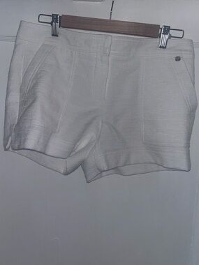 Womens Trina Turk White Textured High-Waist /shorts sz 8 3 1/2 (or 4”)